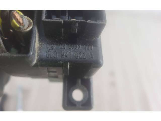   Pojistková skříňka 8L0941822A, 896083000   Audi A6 S6 C5 4B 1997