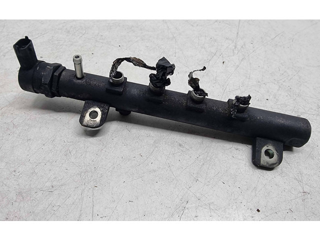 Vstřikovací lišta 55200251, 029951   Saab 9-5     