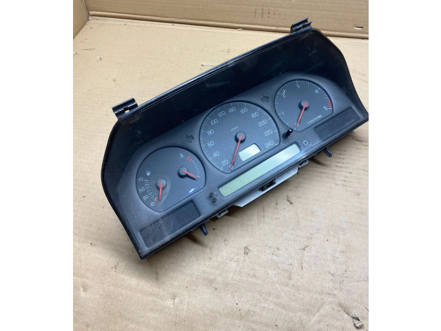 Přístrojová deska  Volvo S70  V70  V70 XC 1997 9168138  