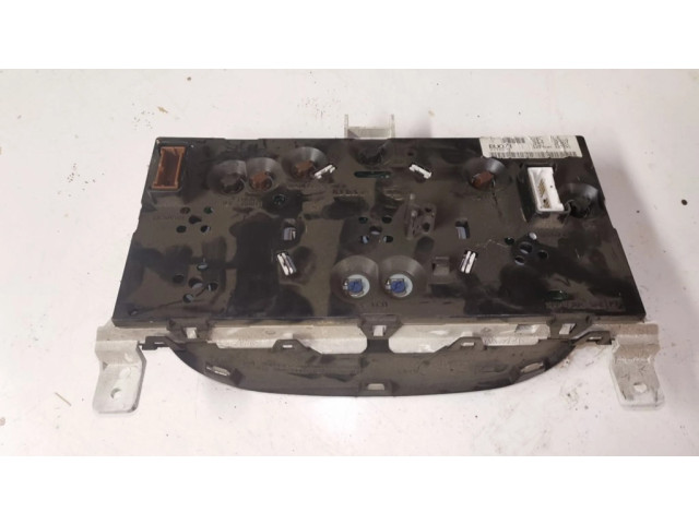 Přístrojová deska  Nissan Almera Tino 2002 BU071  