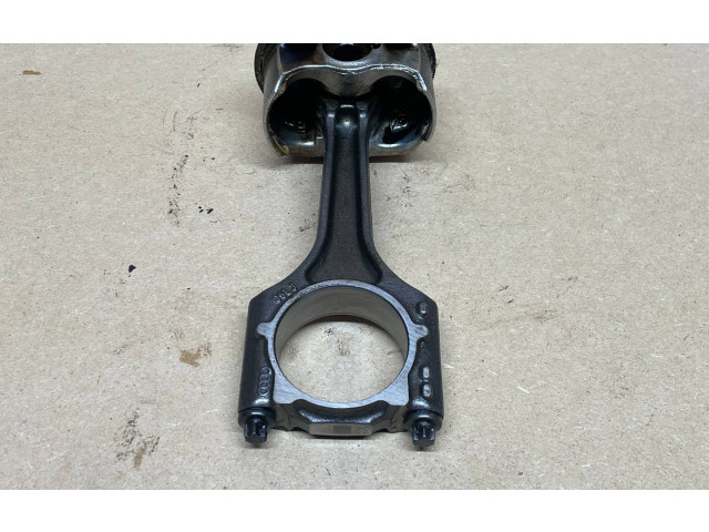 Píst 06HBP   Audi A5 8T 8F     