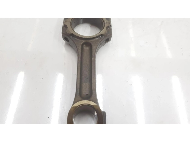 Ojnice  2351027410    Hyundai Tucson JM  2.0
