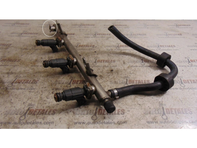 Vstřikovací lišta A1660700495   Mercedes-Benz A W168  pro benzínový motor 1.4  