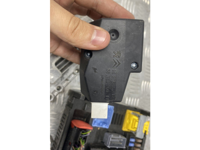 Комплект блоков управления 1675653780   Peugeot 208