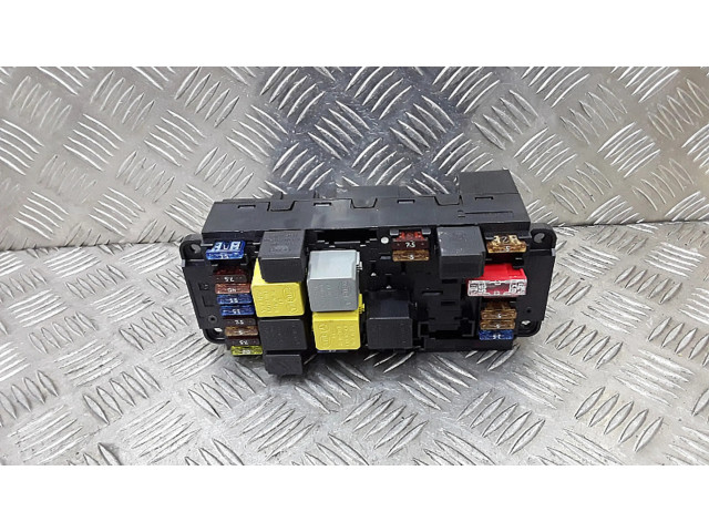 Блок предохранителей 2035454501   Mercedes-Benz CLC CL203    
