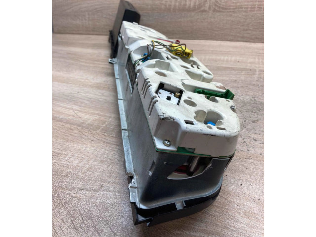 Přístrojová deska  Audi A6 S6 C4 4A 1994 88311219, 88356341  