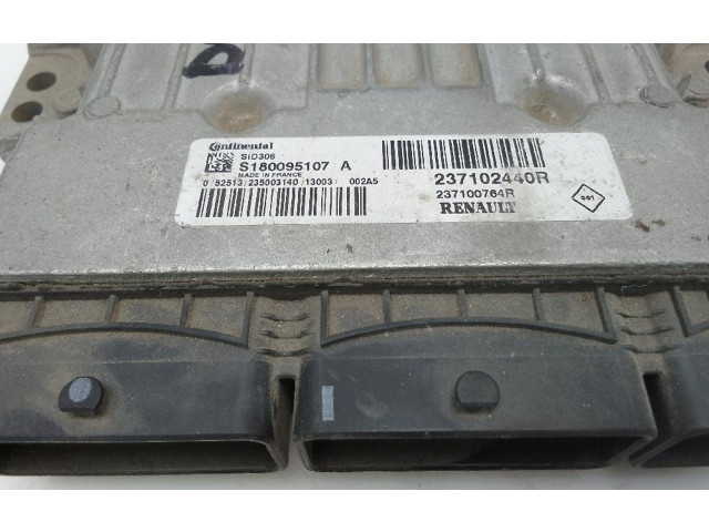 Řídící jednotka 237102440r   Dacia Duster 2010