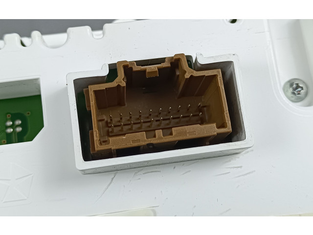 Панель приборов 68516650ABB   Jeep Grand Cherokee       