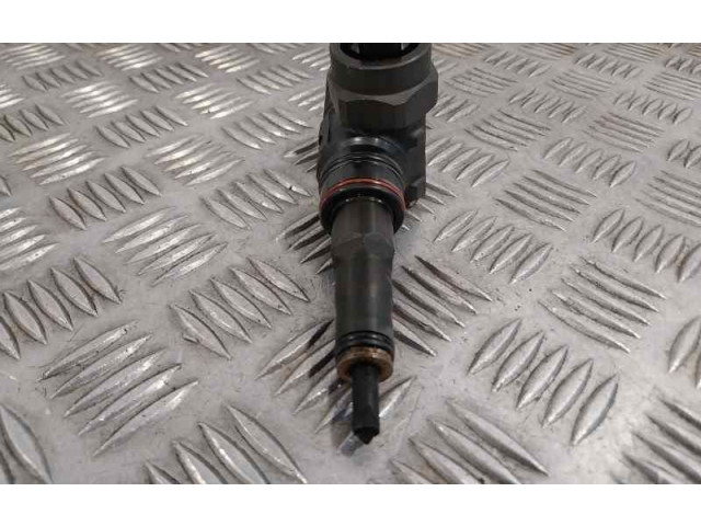 Vstřikovač 038130073AA, 0414720028   Volkswagen Passat Alltrack    AVF 