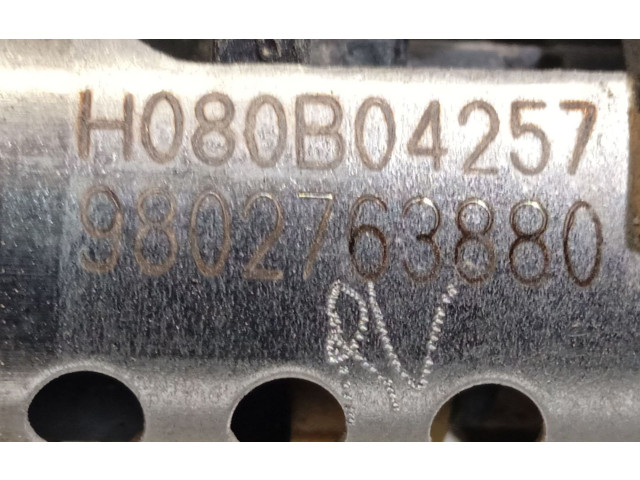 Vstřikovač 9802763880   Peugeot 2008 I    BHZ 