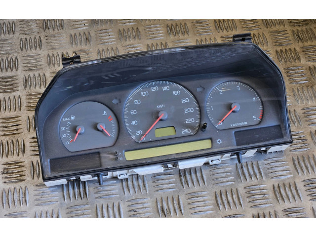 Přístrojová deska  Volvo S70  V70  V70 XC 1999 9451530, 7R0T40  