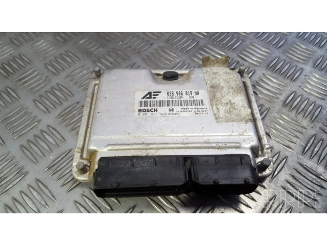 Řídící jednotka 038906019na, 0281011822   Audi 80 90 S2 B4 1994