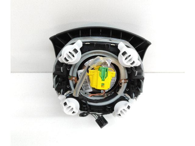 Подушка безопасности водителя 7P6880201K   Volkswagen Touareg II