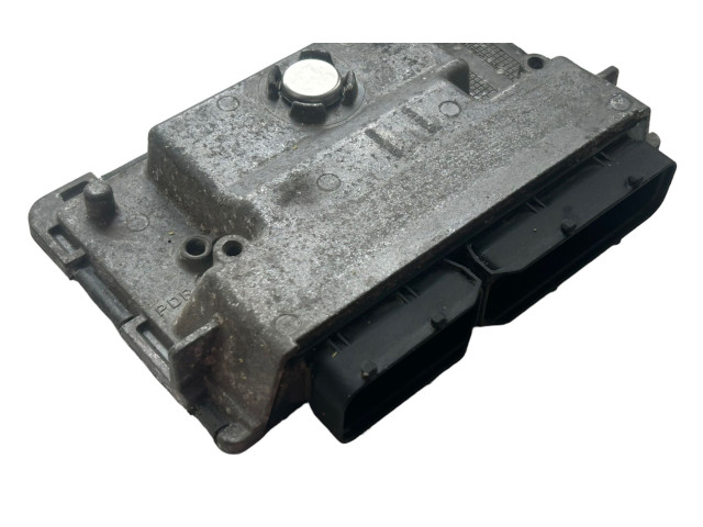 Блок управления двигателя 03E906019AD, 03E906019C   Skoda Fabia Mk2 (5J)