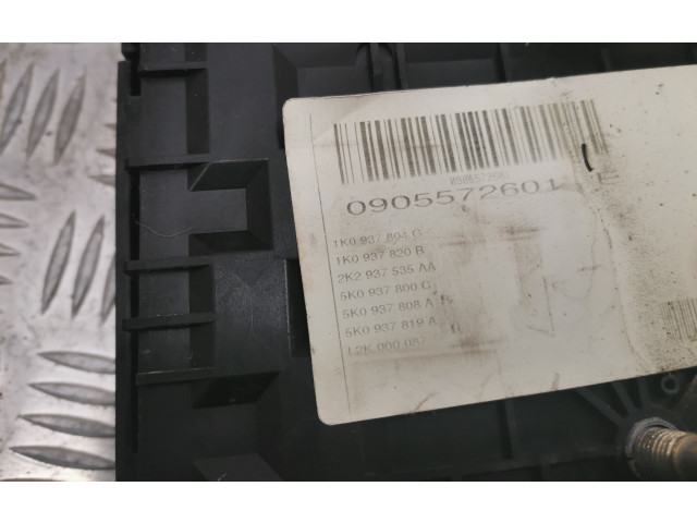 Блок предохранителей 1K0937804G, 1K0937820B   Volkswagen Caddy    