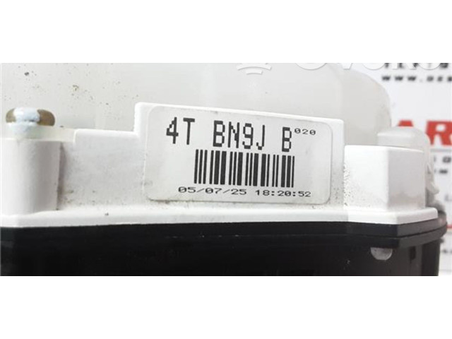 Панель приборов 4TBN9JB020, 4TBN9JB020   Mazda MX-3       