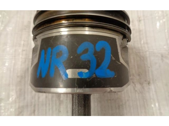 Píst 9818178480   Citroen C4 III e-C4     