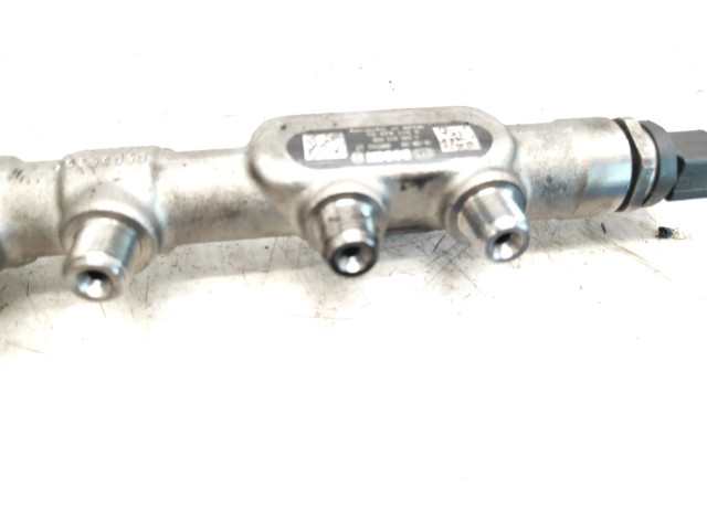 Vstřikovací lišta 851162903, 0445213026   BMW 1 F20 F21  pro naftový motor 1.5 B37D15 