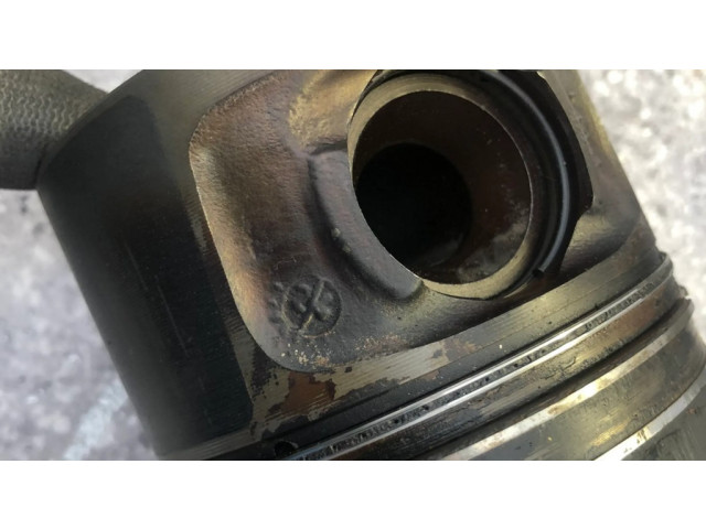  Поршень  084088  BMW 5 E60 E61 для дизельного двигателя 0.0