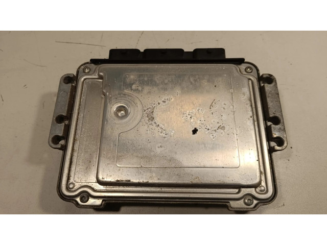 Блок управления двигателя 0281011549   Renault Megane II