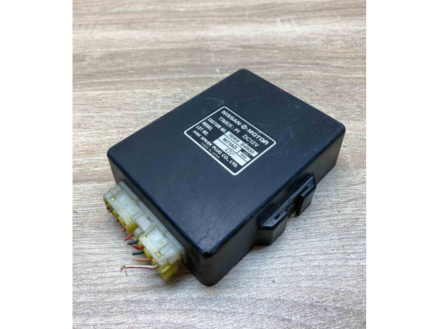 Блок управления 1106984R00, M71AD   Nissan Sunny