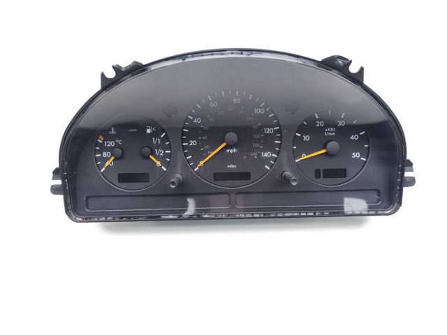 Přístrojová deska  Mercedes-Benz ML W163 2002 A1635404111, 15394670  
