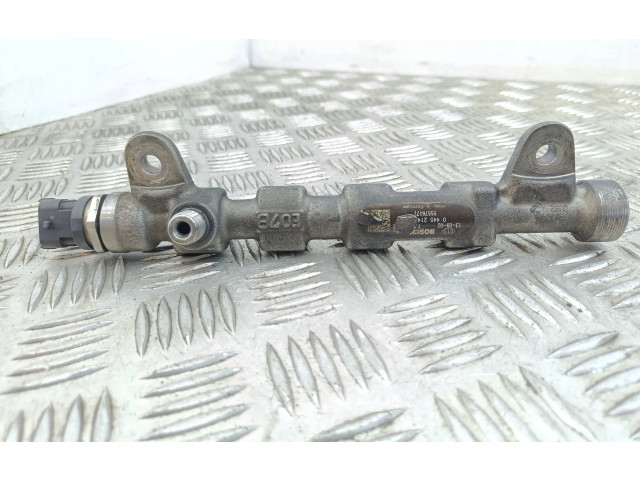 Vstřikovací lišta 55576177, 55573364   Opel Zafira C    A 20 DTH 