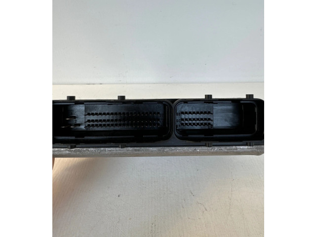 Vstřikovací čerpadlo 90589739, 28SA3740   Opel Frontera B     
