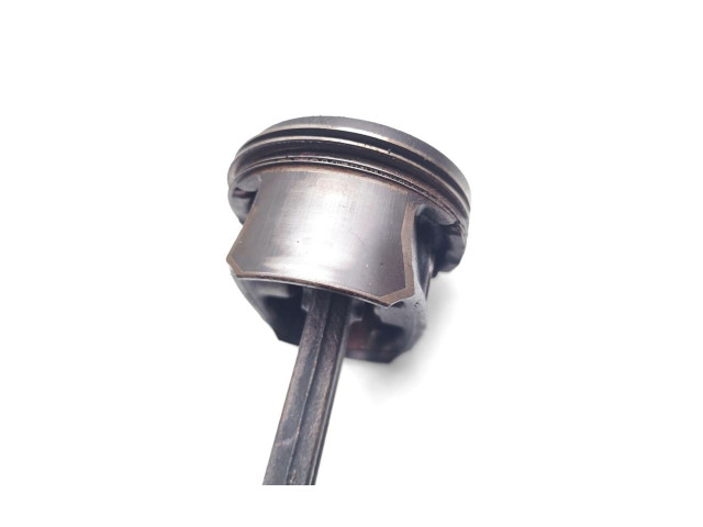 Píst A14XER   Opel Astra J    A14XER 