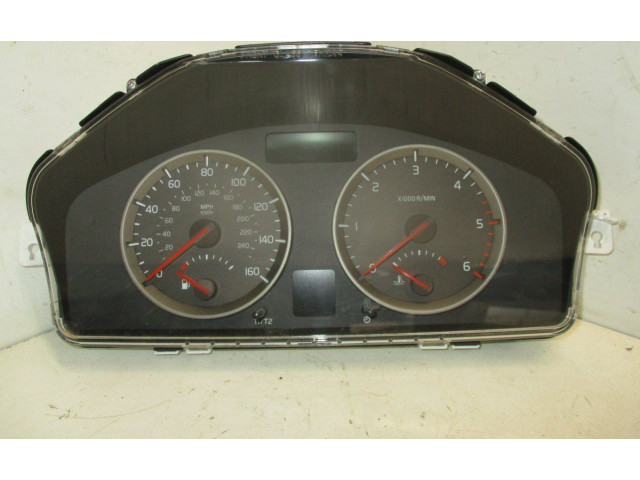 Панель приборов 8602881, 30786347   Volvo S40       