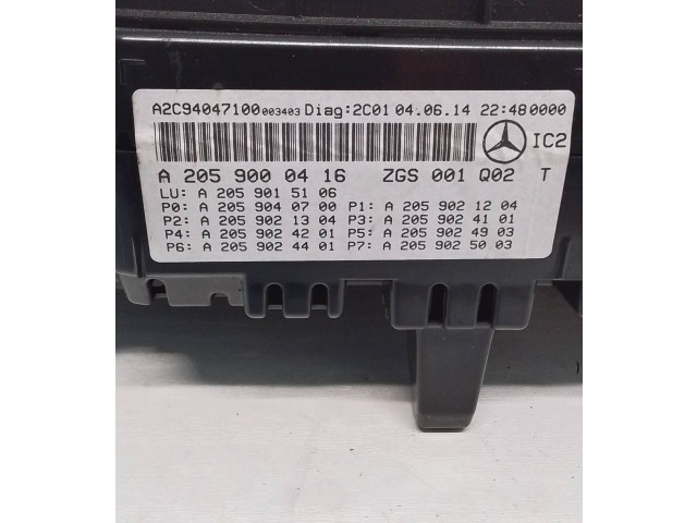 Přístrojová deska  Mercedes-Benz C W205 2017 A2059000416, A2059015106  