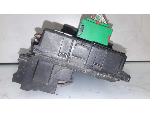 Блок предохранителей 9641258080   Citroen C5    