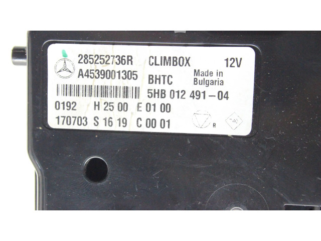 Блок управления климат-контролем 285252736R, A4539001305   Smart ForFour II W453