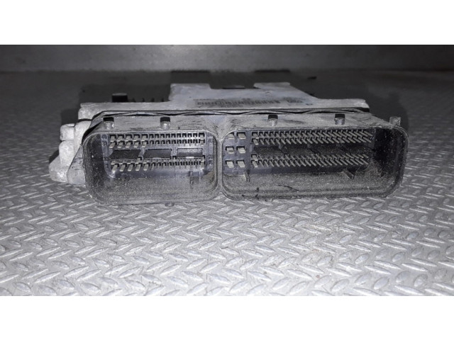 Řídící jednotka 0281011914, 55193968   Opel Vectra C 2003