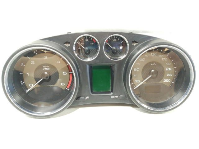 Přístrojová deska  Peugeot RCZ 2011 554001557300  