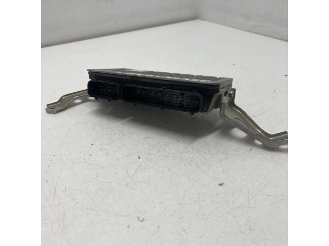 Блок управления двигателя 8966152Z01, 2120009431   Toyota Verso-S