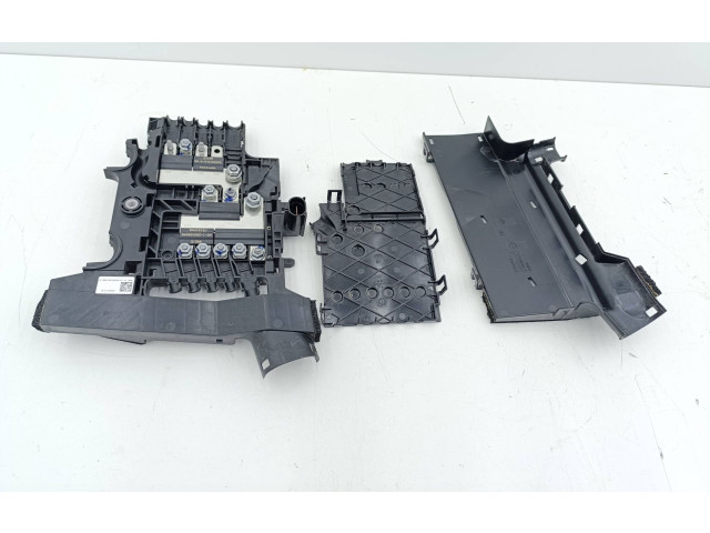   Pojistková skříňka 32200114, 33242488   Volvo XC60 2018