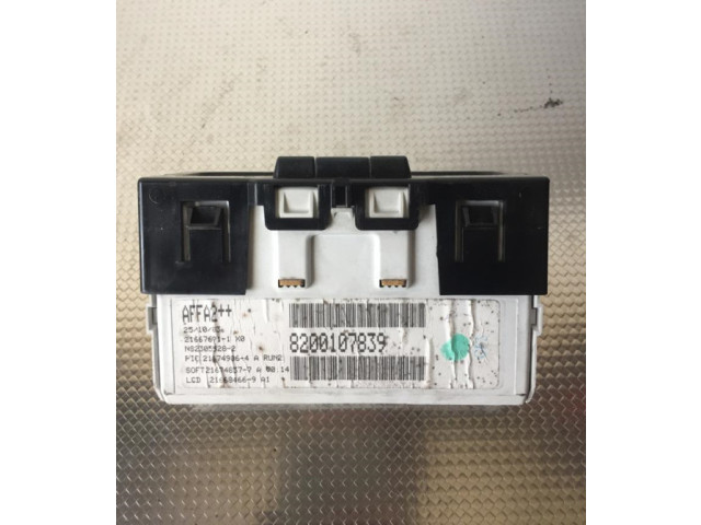 Дисплей    8200107839, FICHAVERMELHA   Renault Megane II