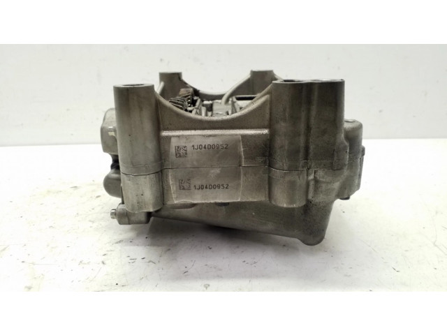 Масляный насос  A22DM 25187280  Opel Antara 2.2