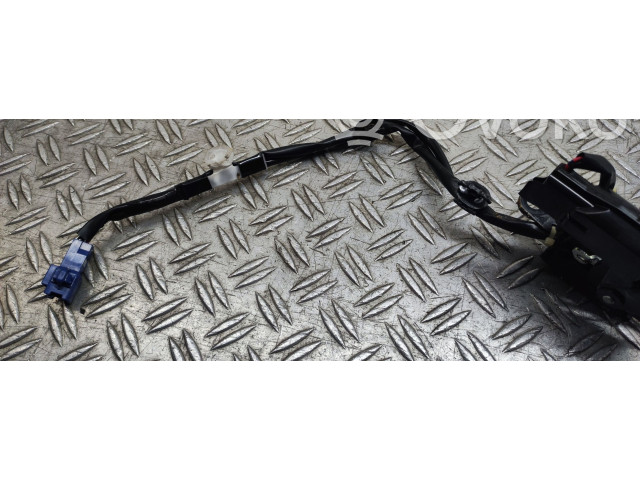 Замок багажника     Toyota Prius (XW30) 2009 - 2015 года