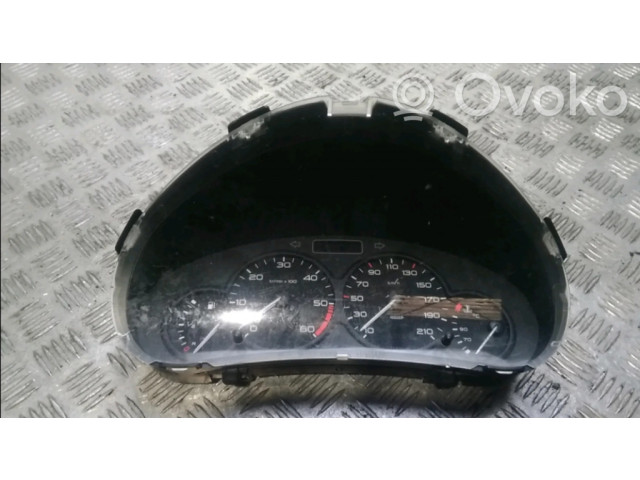 Přístrojová deska  Peugeot 206 2005 6106LJ  