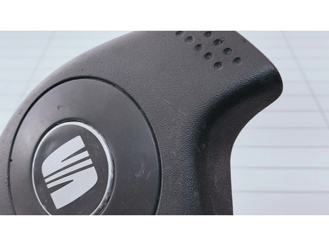 Подушка безопасности водителя 6L0880201   Seat Ibiza III (6L)