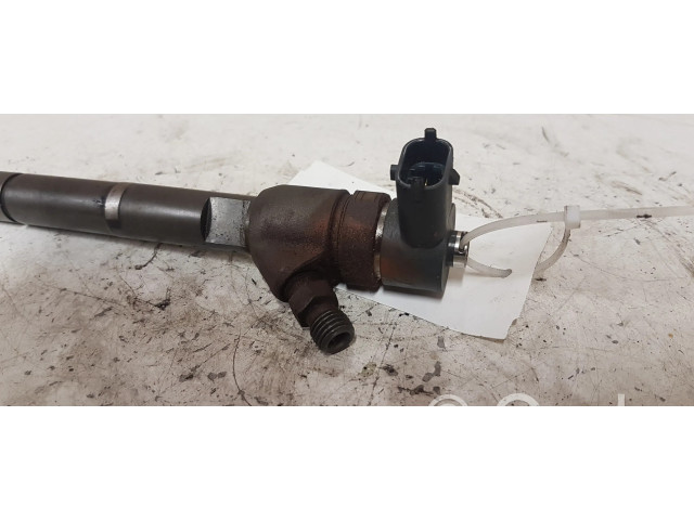 Vstřikovač 0445110374, 338002F300   Hyundai ix35  pro naftový motor 2.0 D4HA 