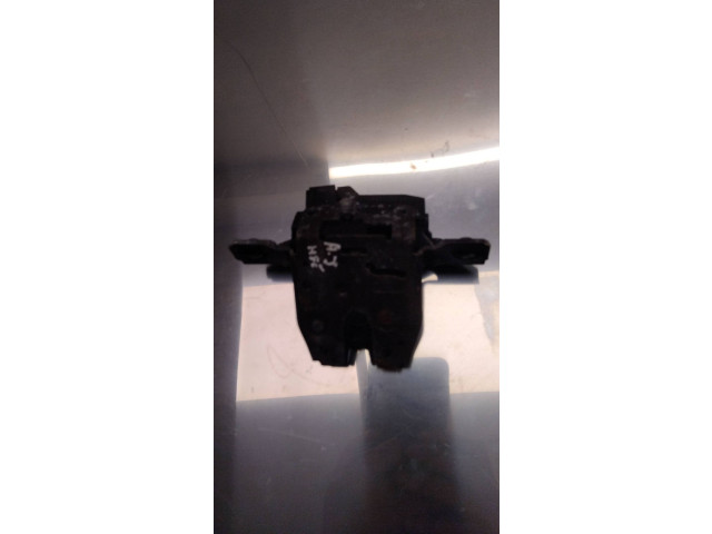 Zámek zadních dveří 71466   Opel Astra J 2011