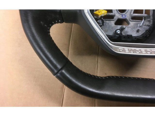 Volant Peugeot 2008 II 2020 KIER2008  