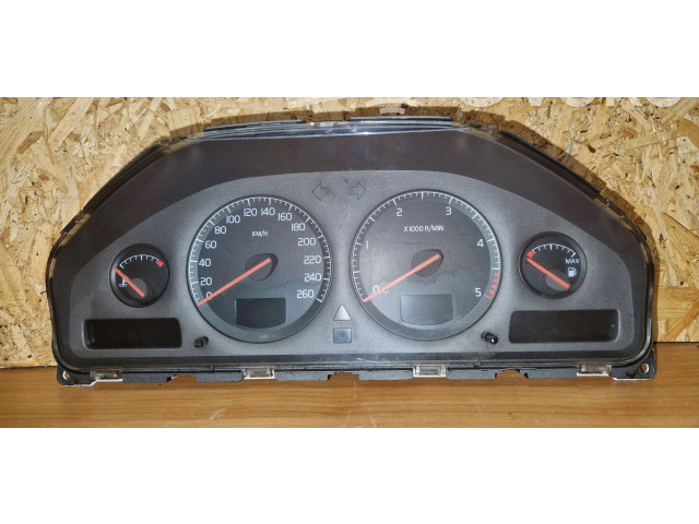 Přístrojová deska  Volvo V70 2001 9499671  