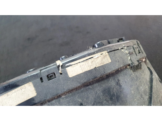 Přístrojová deska  Mercedes-Benz E W210 2000 A2105404947, 88311256  