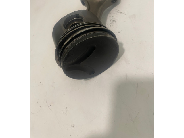  Поршень с шатуном M51D25_256T1 11252246629, 11252246630  BMW 5 E39  