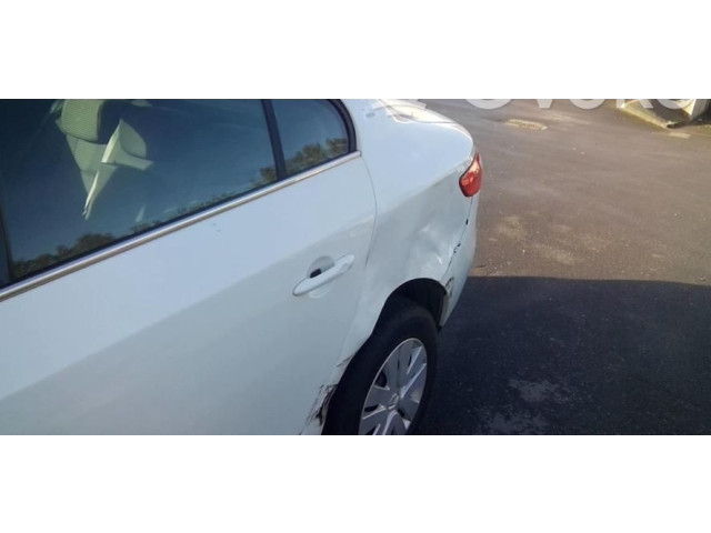 Моторчик дворников 288105839R    Renault Fluence