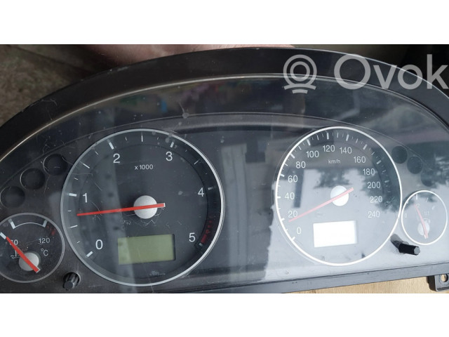Přístrojová deska  Ford Mondeo Mk III 2004 10849  